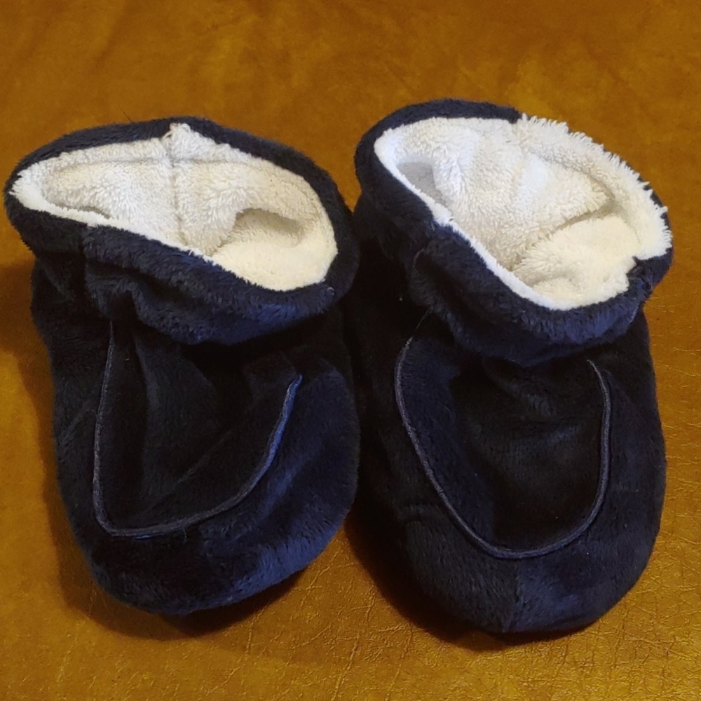 Target slippers size 9/10